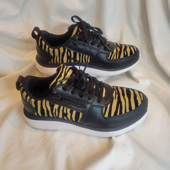 Vionic like new sneakers zip zebra print super comfy - Picture 6 of 8
